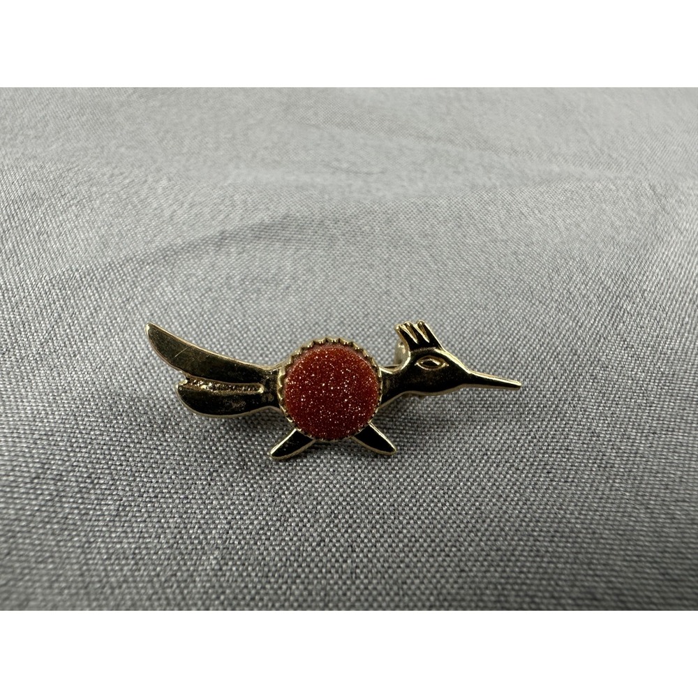 Road Runner Broochโ Gold Tone Pin Pink Glitter Enamel Stone Unbranded